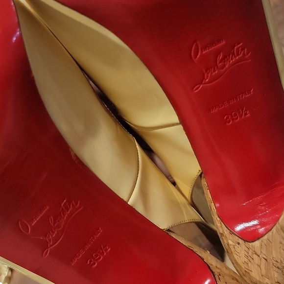 Authentic Loubatin high heels - Picture 7 of 10